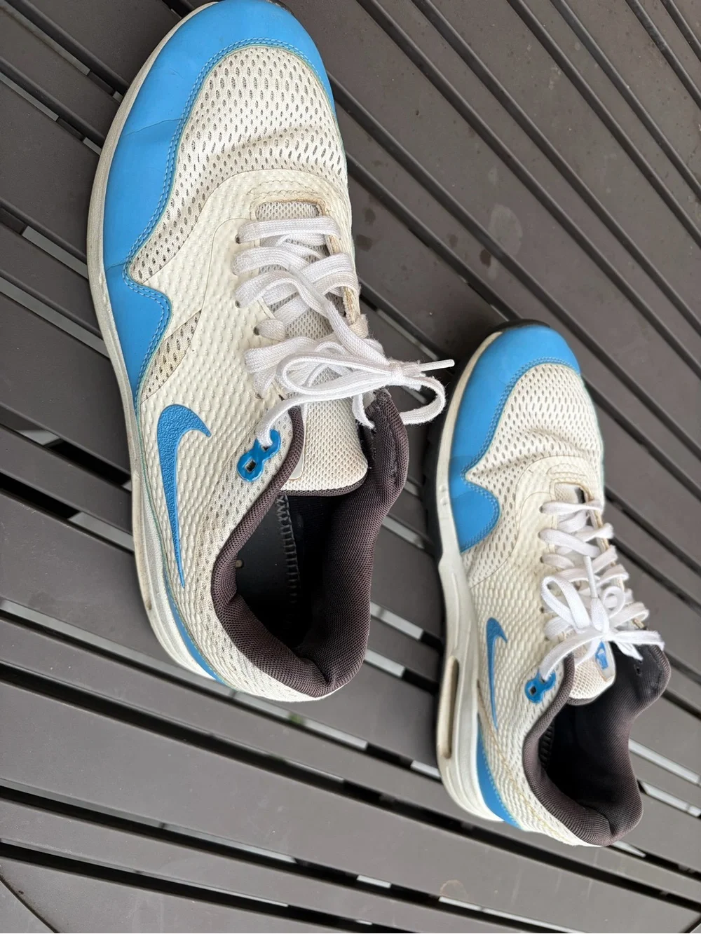 Nike White Air Max Sneakers / Golf shoes